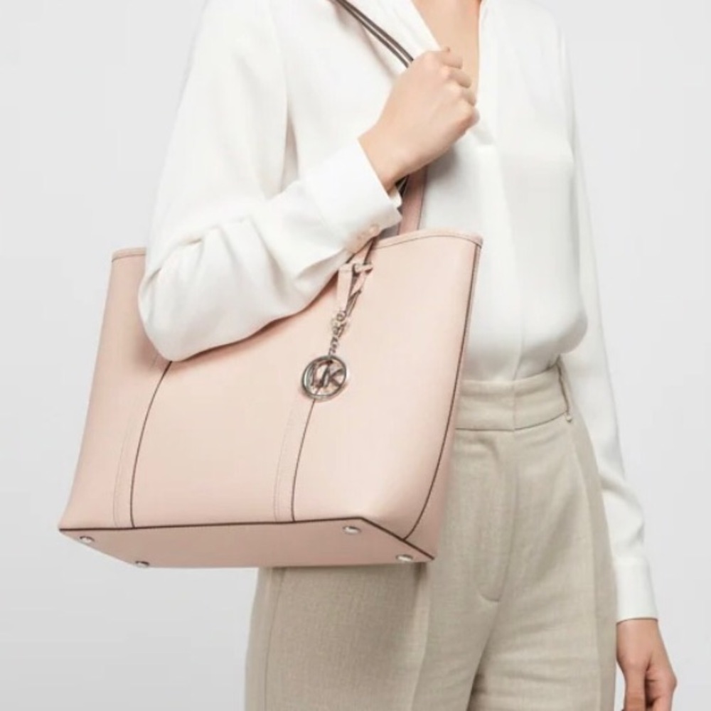 Like New Michael Kors Women’s Blush Tote Bag